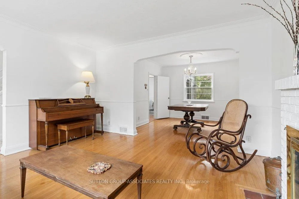 Photo 17 of 5 Delhi Avenue, Toronto, Bedford Park-Nortown — HOMEH