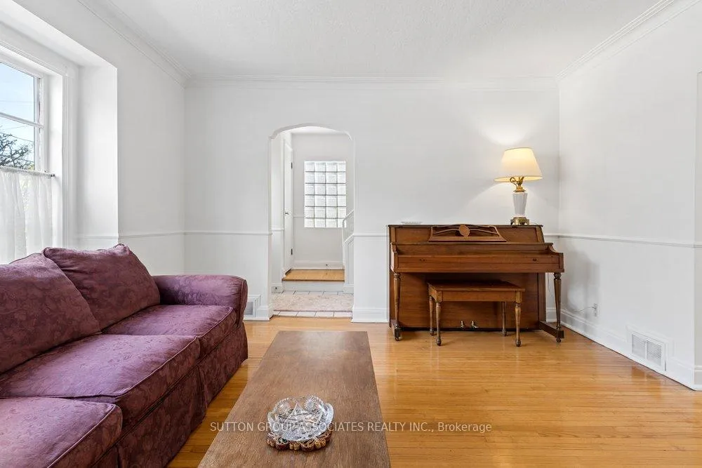 Photo 18 of 5 Delhi Avenue, Toronto, Bedford Park-Nortown — HOMEH