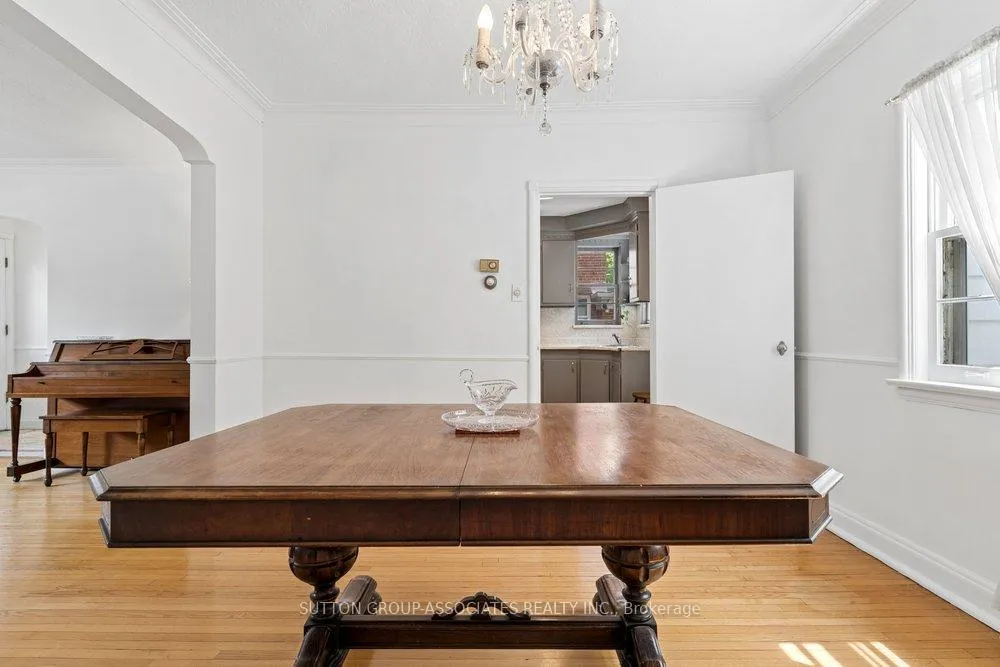 Photo 22 of 5 Delhi Avenue, Toronto, Bedford Park-Nortown — HOMEH