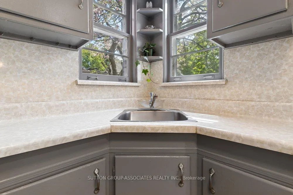 Photo 25 of 5 Delhi Avenue, Toronto, Bedford Park-Nortown — HOMEH