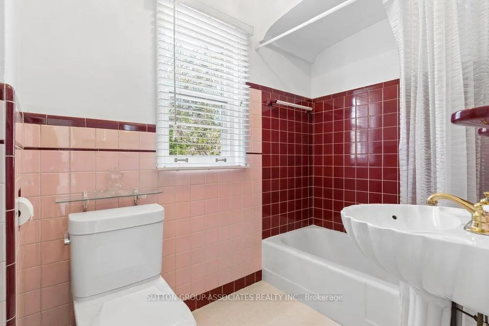 Photo 39 of 5 Delhi Avenue, Toronto, Bedford Park-Nortown — HOMEH