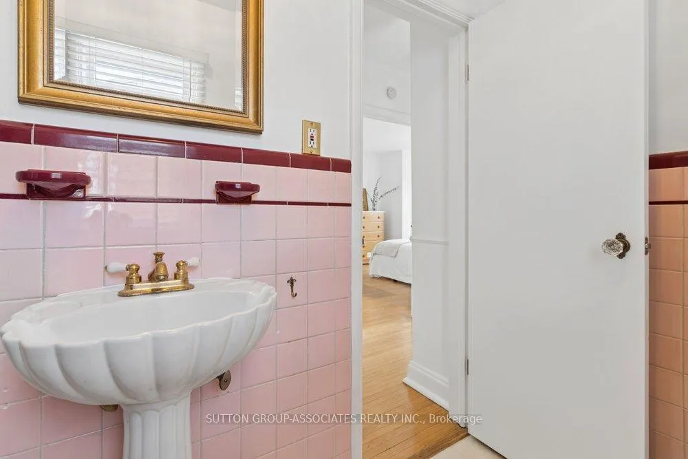 Photo 41 of 5 Delhi Avenue, Toronto, Bedford Park-Nortown — HOMEH
