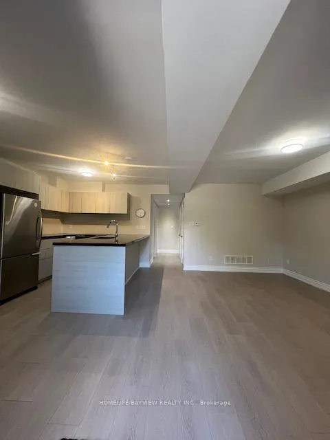 Photo 8 of Unit Unit 1, 379 O'Connor Drive, Toronto, East York — HOMEH
