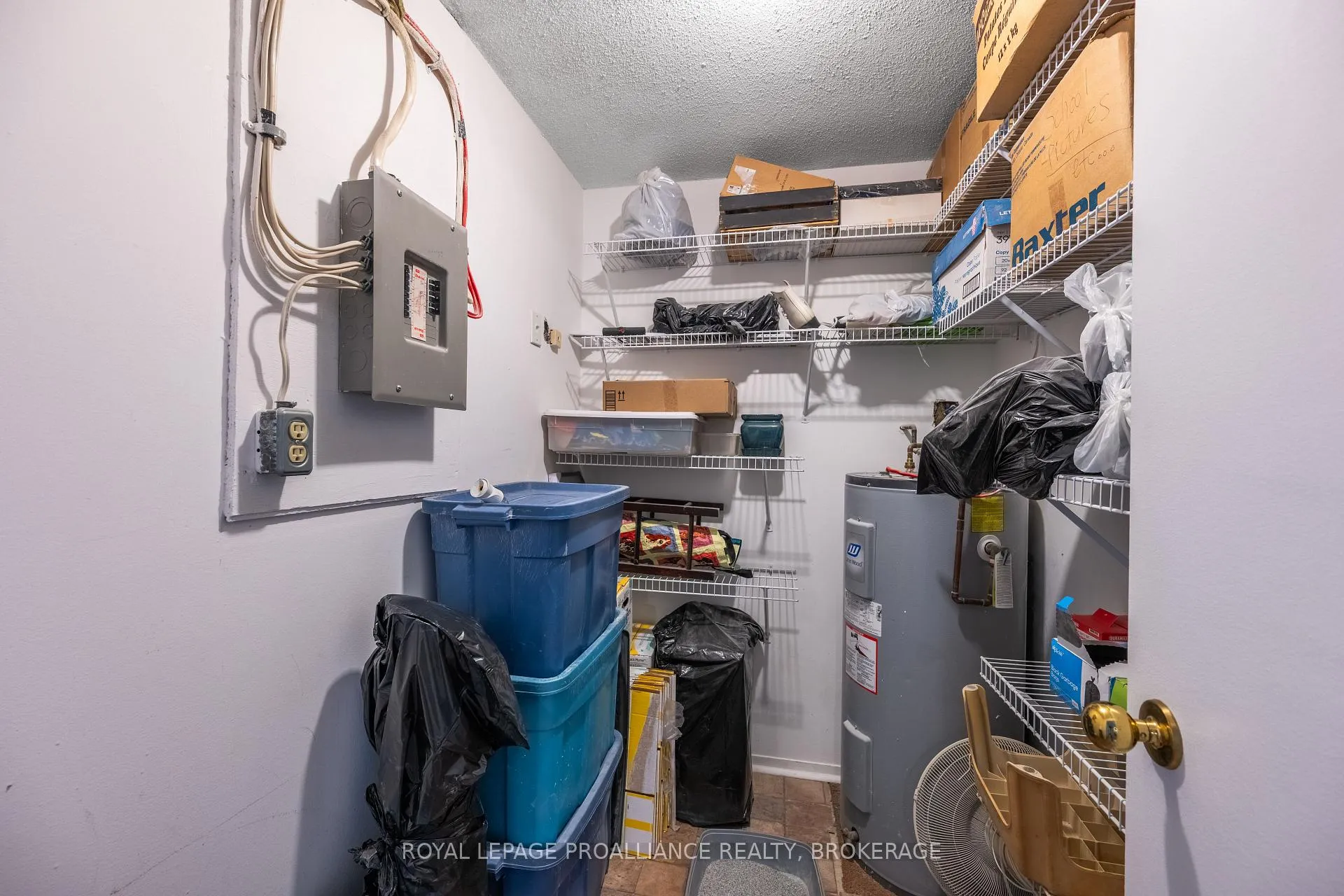 Photo 13 of Unit 306, 573 Armstrong Road, Kingston, East Gardiners Rd — HOMEH
