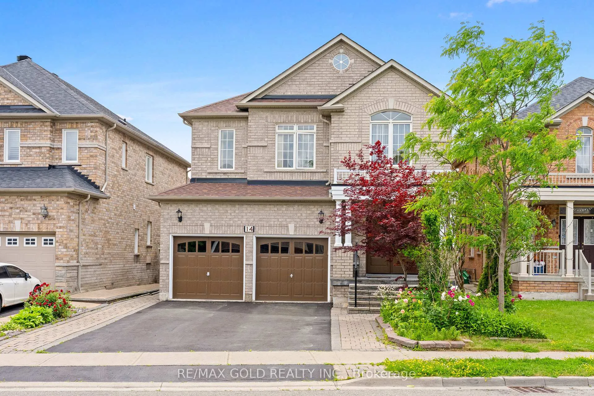 Photo 2 of 14 Dovehaven Crescent, Brampton, Bram East — HOMEH