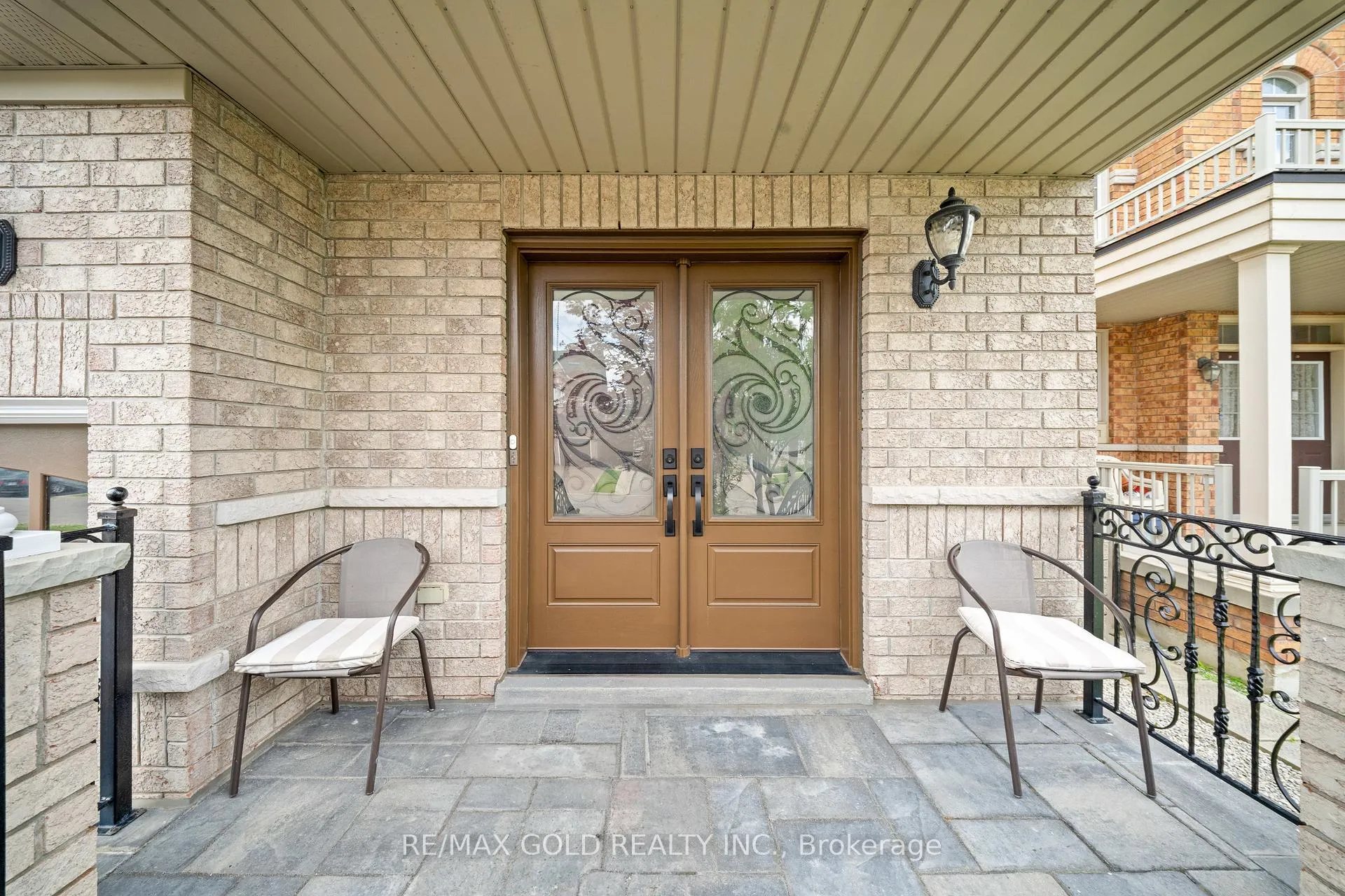 Photo 3 of 14 Dovehaven Crescent, Brampton, Bram East — HOMEH