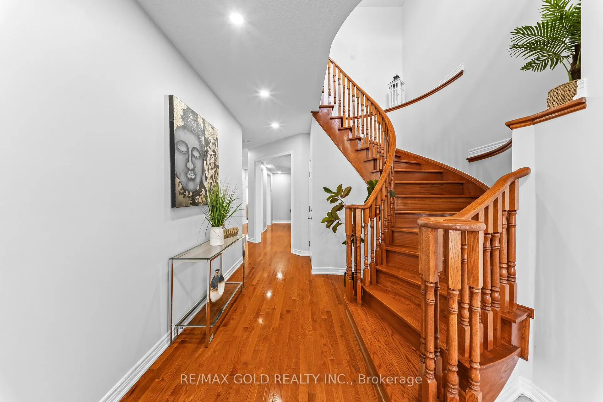 Photo 5 of 14 Dovehaven Crescent, Brampton, Bram East — HOMEH