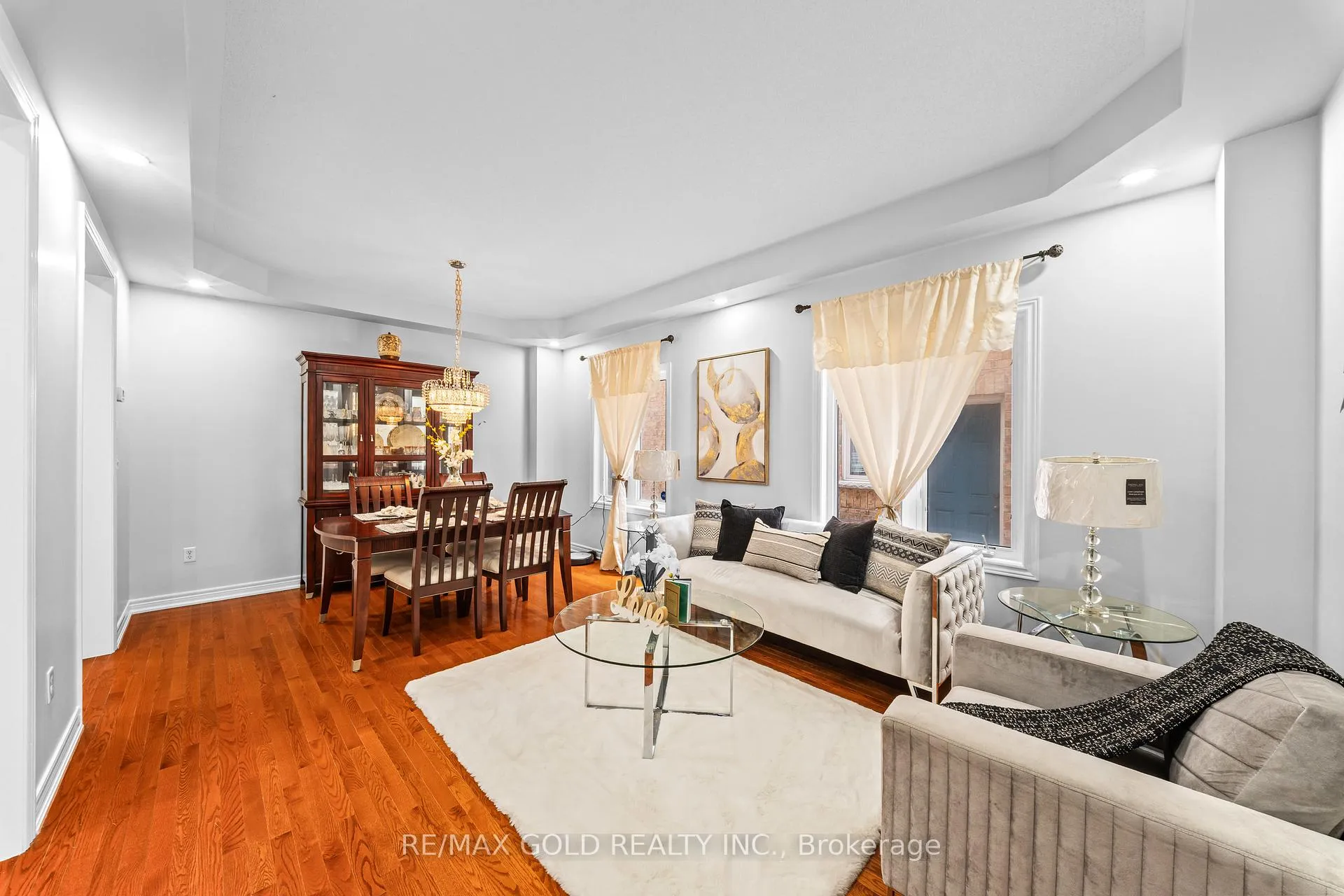 Photo 6 of 14 Dovehaven Crescent, Brampton, Bram East — HOMEH