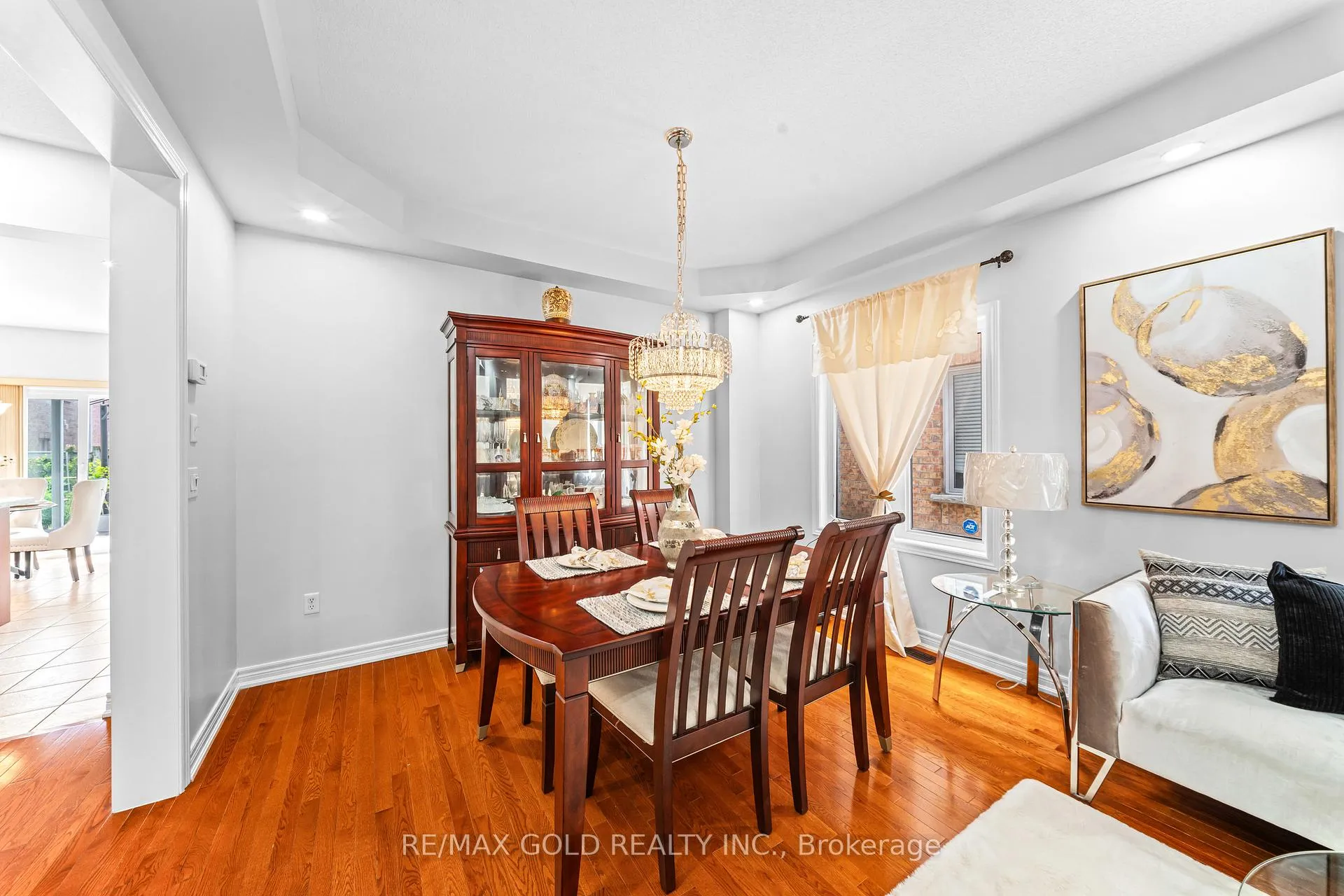 Photo 9 of 14 Dovehaven Crescent, Brampton, Bram East — HOMEH