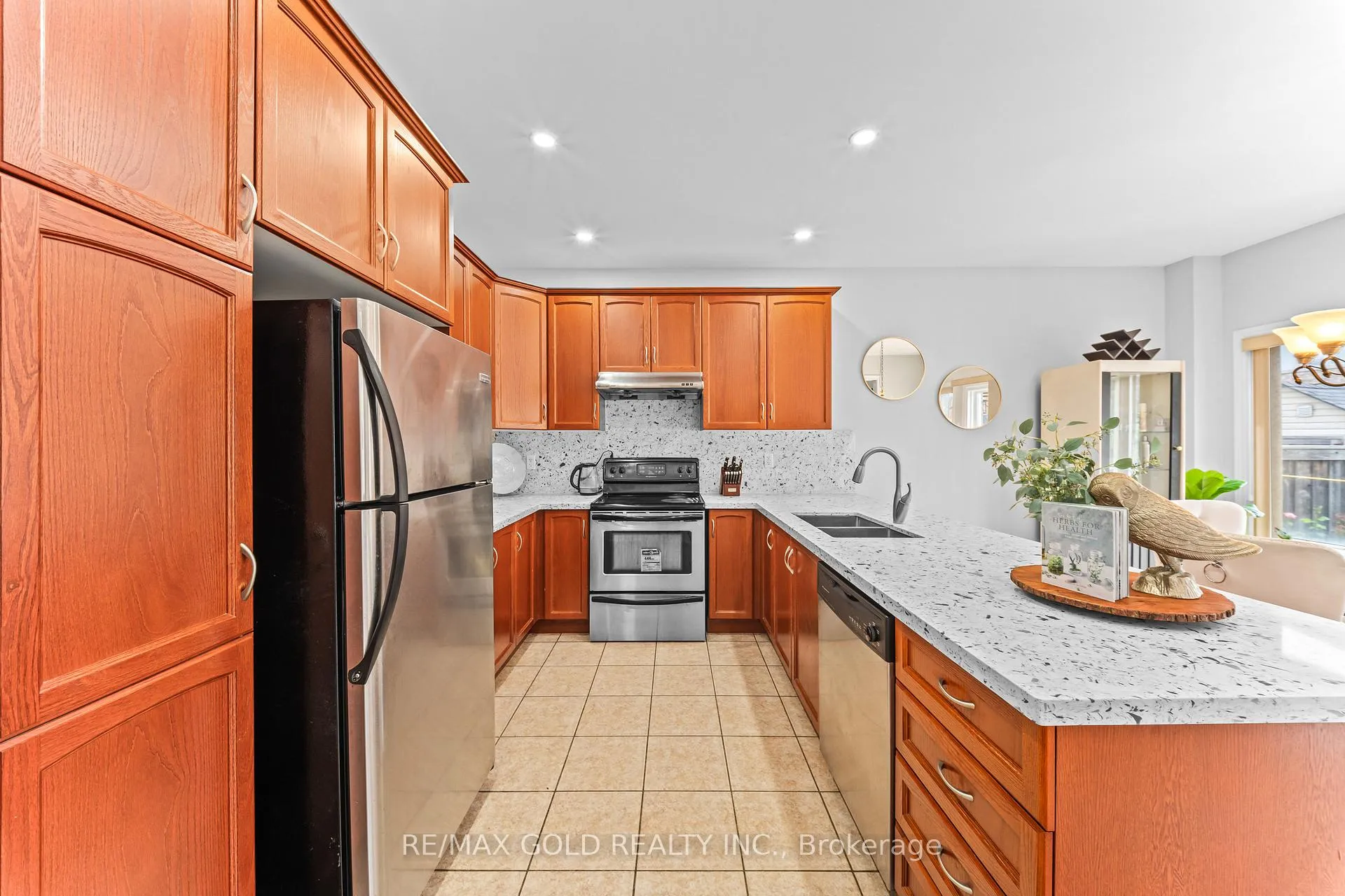 Photo 12 of 14 Dovehaven Crescent, Brampton, Bram East — HOMEH