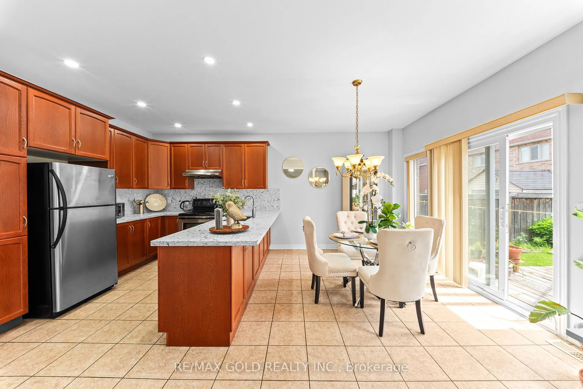 Photo 14 of 14 Dovehaven Crescent, Brampton, Bram East — HOMEH