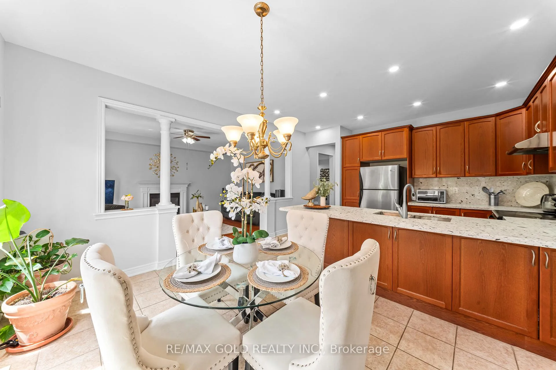 Photo 16 of 14 Dovehaven Crescent, Brampton, Bram East — HOMEH