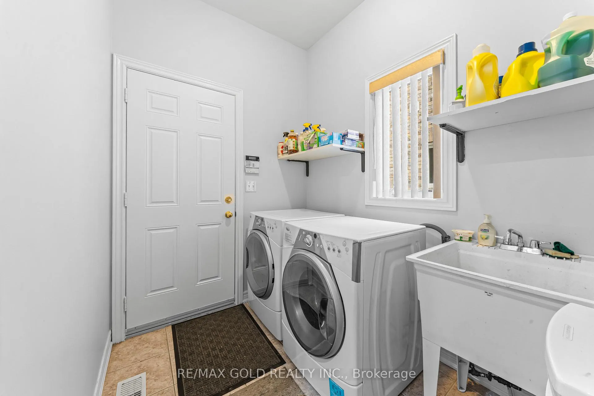Photo 23 of 14 Dovehaven Crescent, Brampton, Bram East — HOMEH