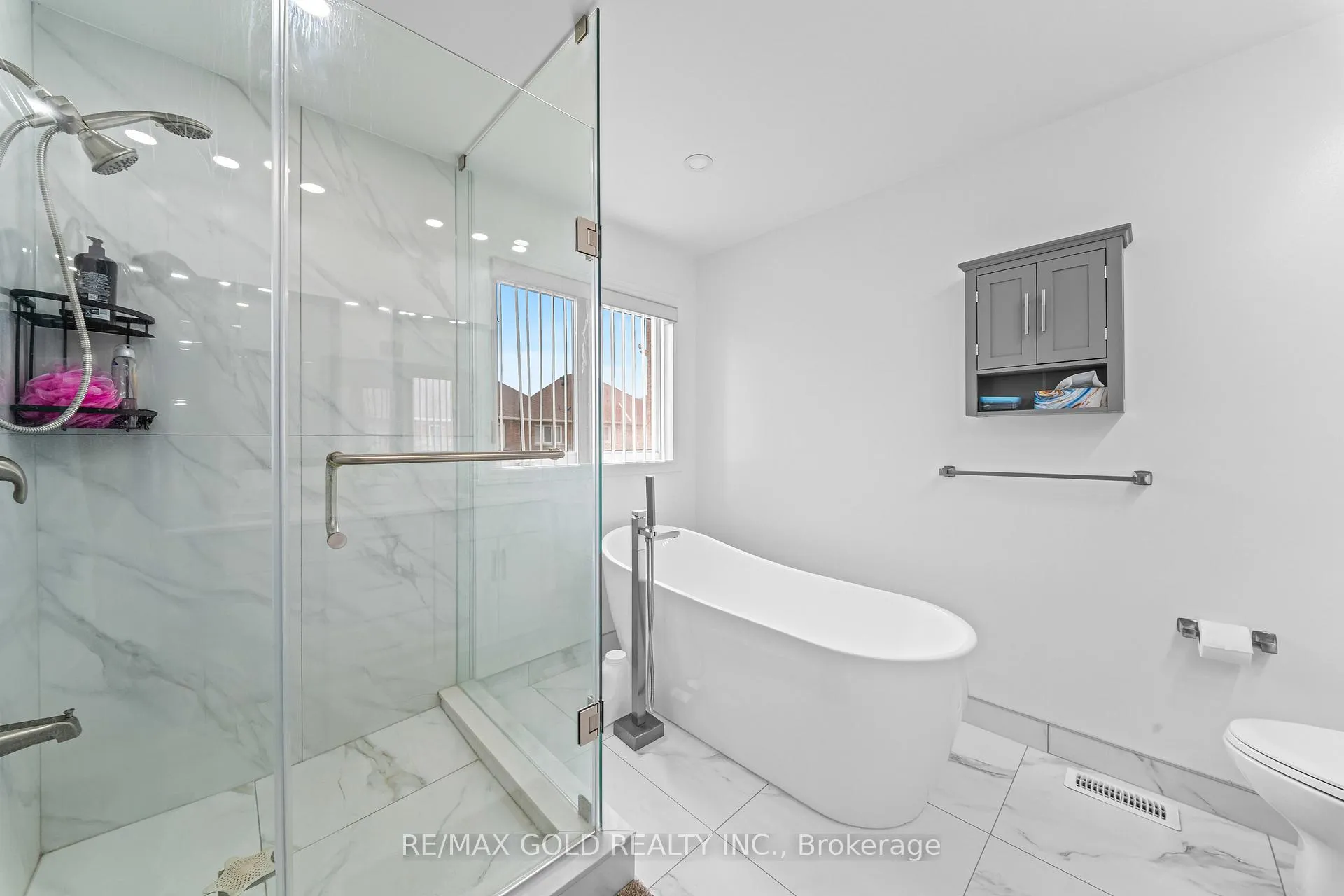 Photo 29 of 14 Dovehaven Crescent, Brampton, Bram East — HOMEH