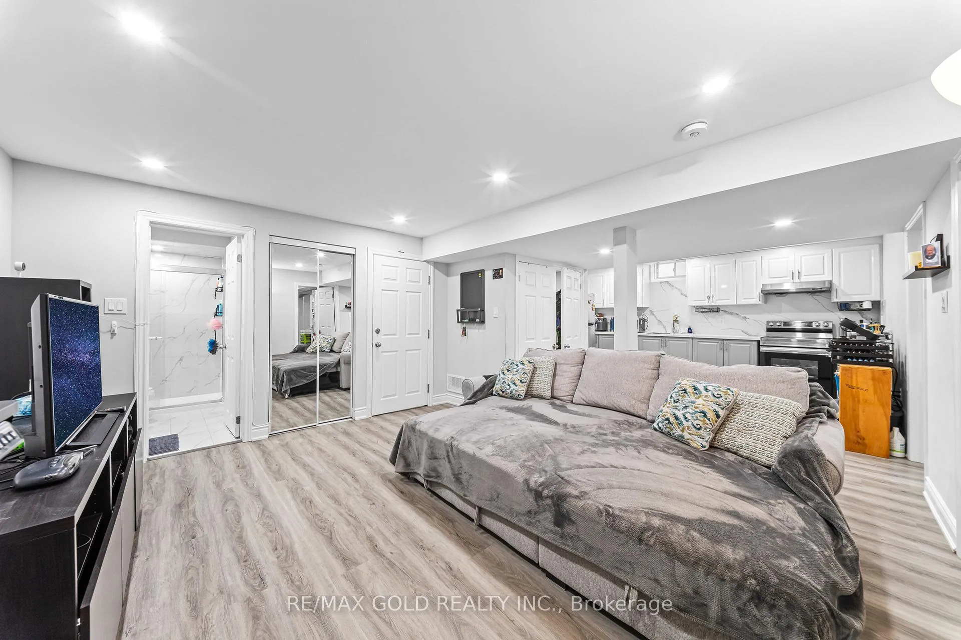 Photo 43 of 14 Dovehaven Crescent, Brampton, Bram East — HOMEH