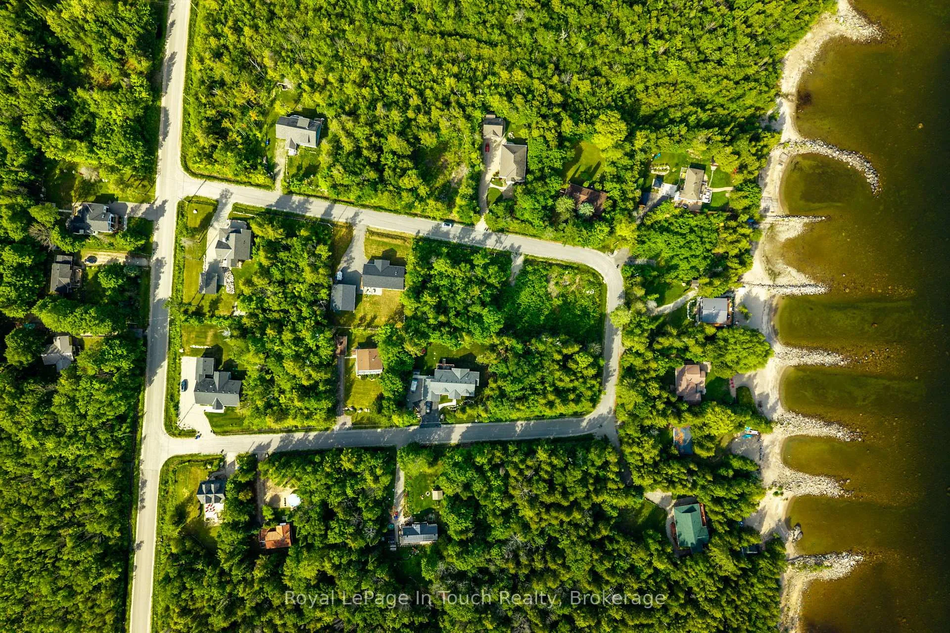 Photo 5 of 36 Seguin Crescent, Tiny, Rural Tiny — HOMEH