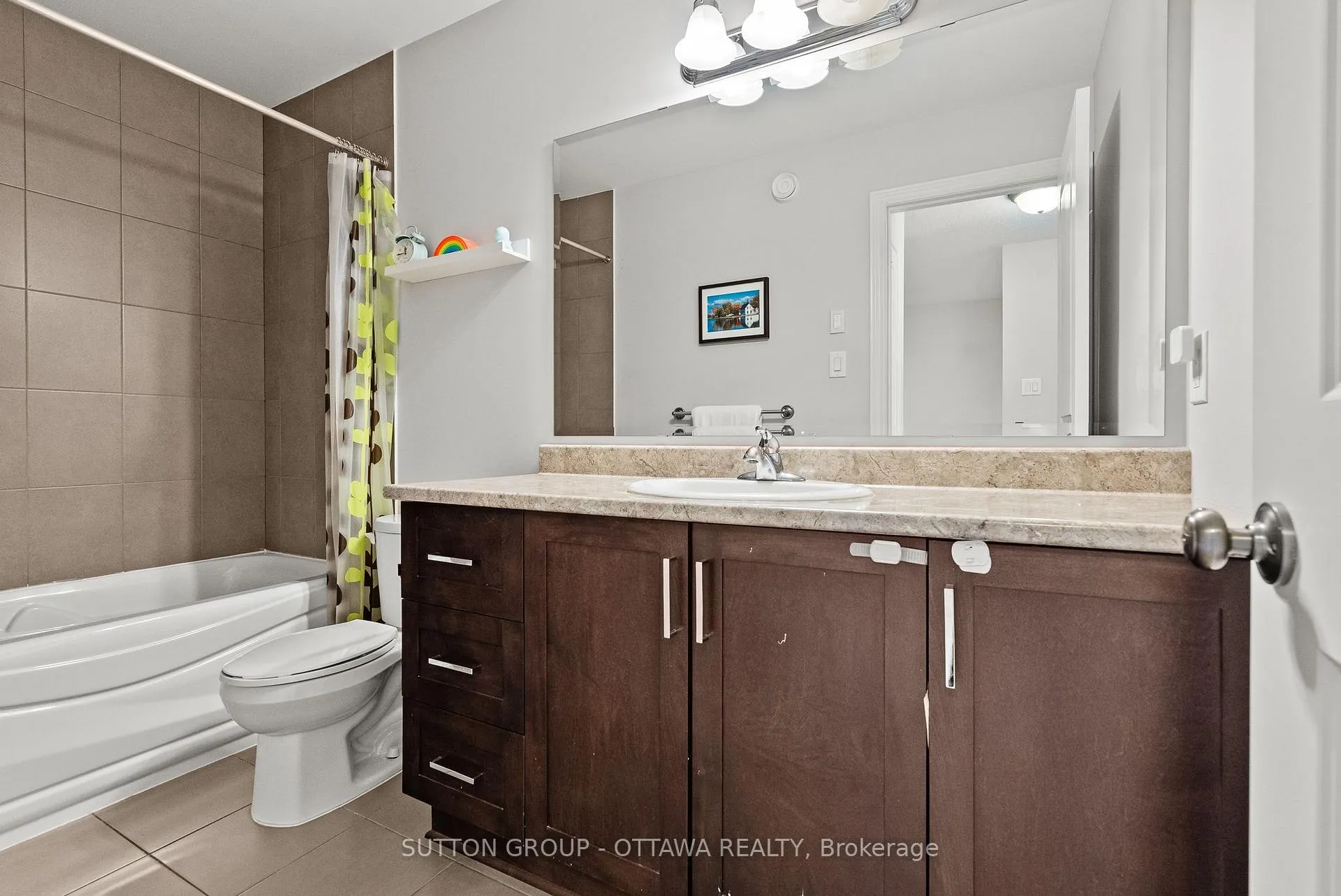 Photo 32 of 711 Hazelnut Crescent, Ottawa, Blossom Park/Kemp Park/Findlay Creek — HOMEH