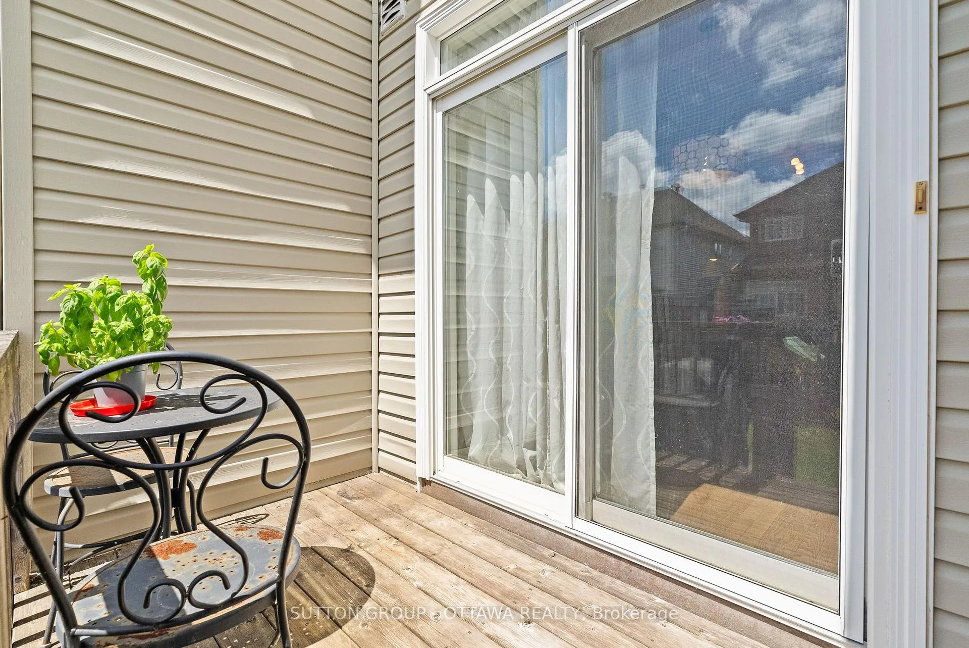Photo 39 of 711 Hazelnut Crescent, Ottawa, Blossom Park/Kemp Park/Findlay Creek — HOMEH