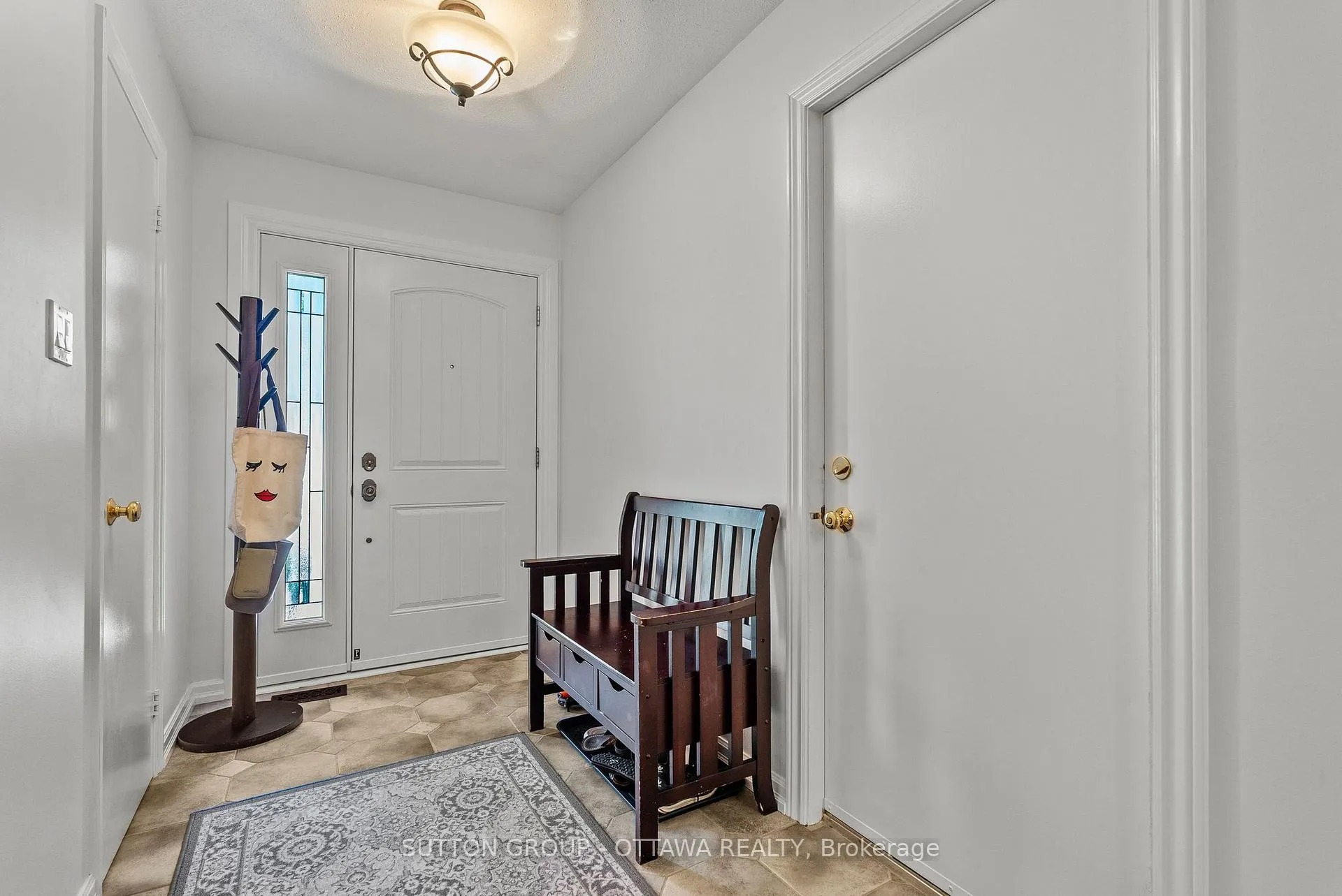Photo 4 of 200 McCurdy Drive, Ottawa, Kanata - Katimavik — HOMEH