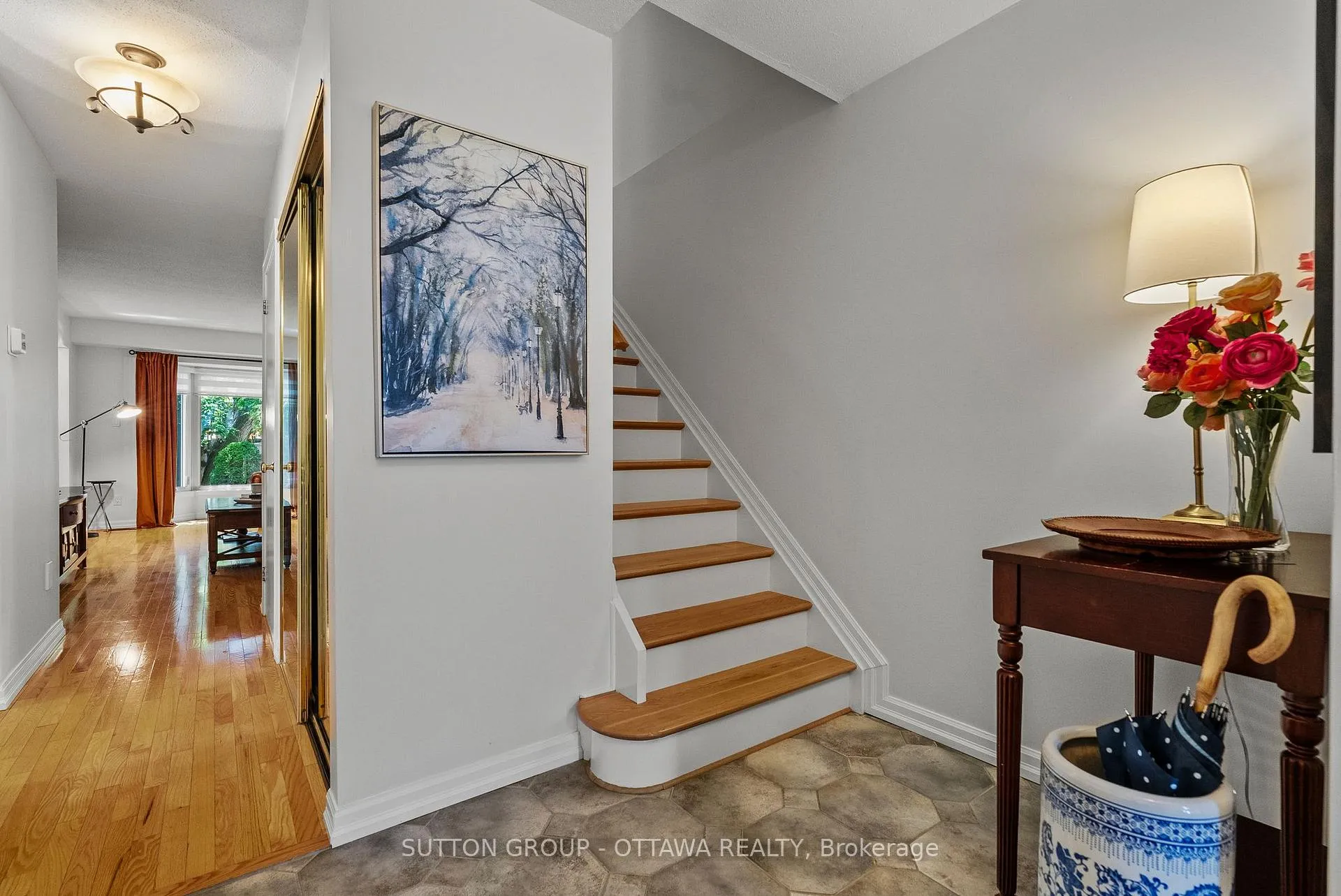 Photo 5 of 200 McCurdy Drive, Ottawa, Kanata - Katimavik — HOMEH