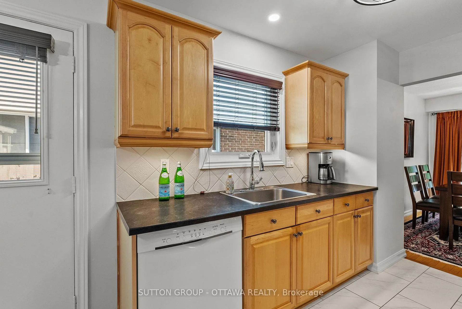 Photo 14 of 200 McCurdy Drive, Ottawa, Kanata - Katimavik — HOMEH