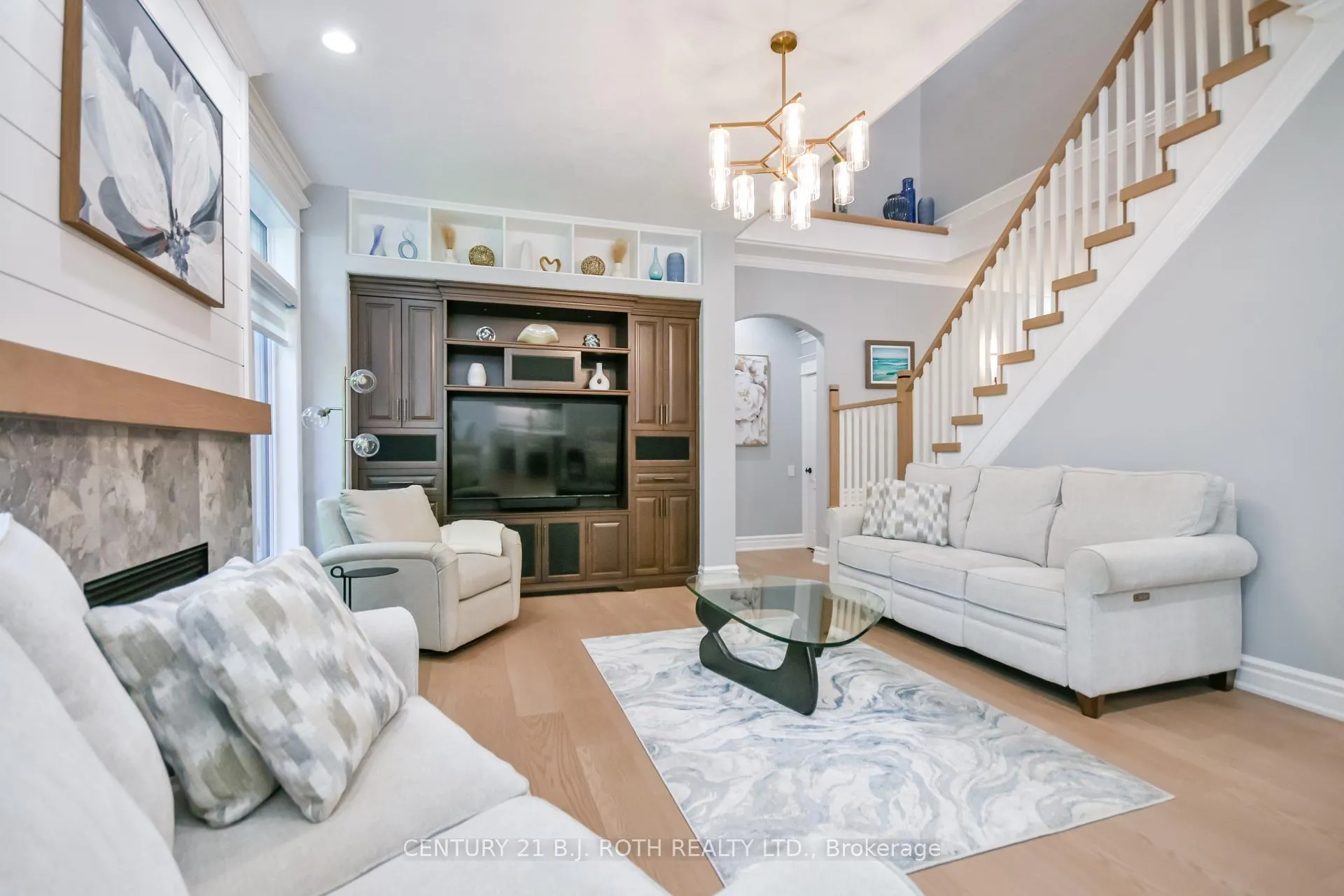 Photo 14 of 140 Wildwood Trail, Barrie, Ardagh — HOMEH