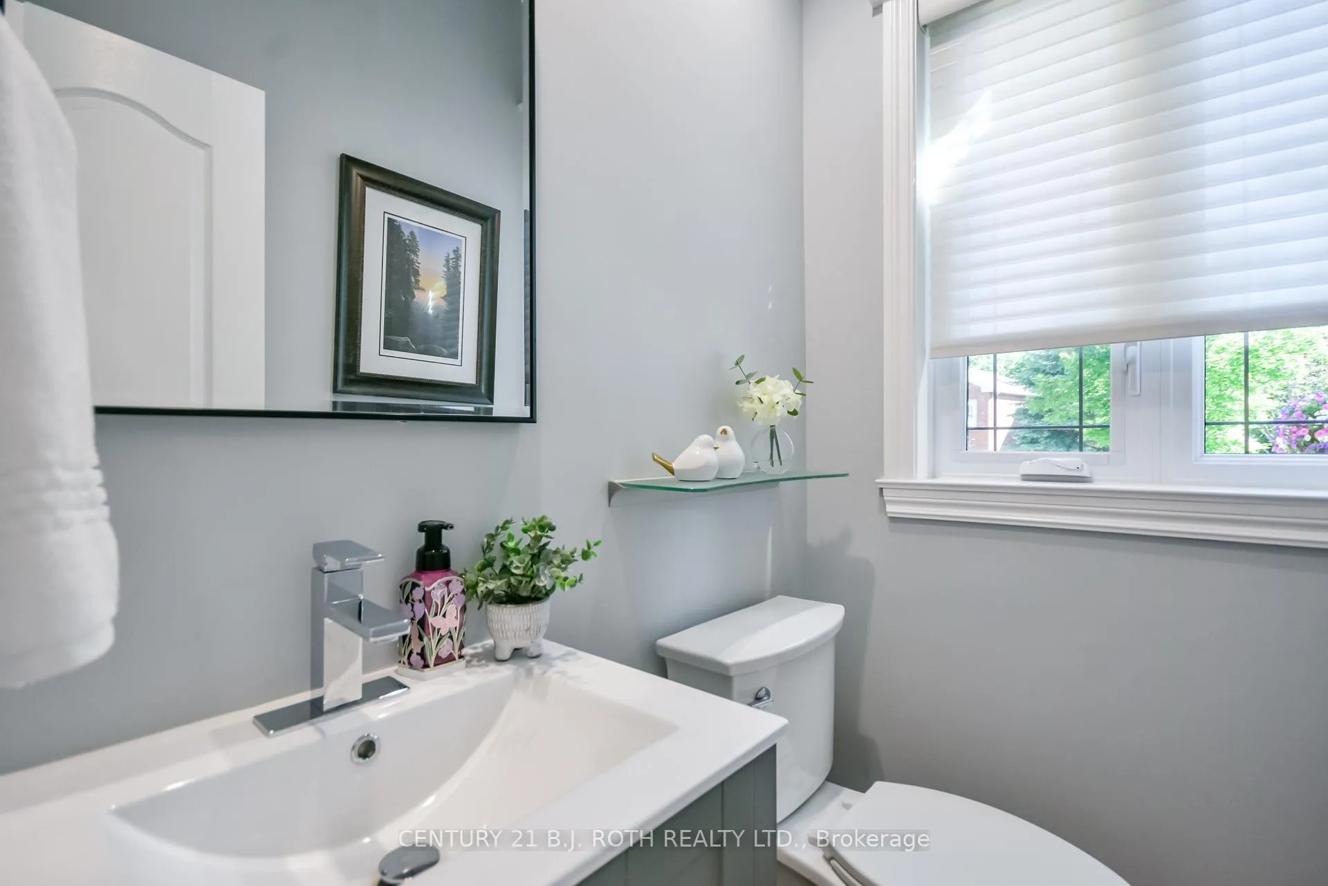 Photo 21 of 140 Wildwood Trail, Barrie, Ardagh — HOMEH