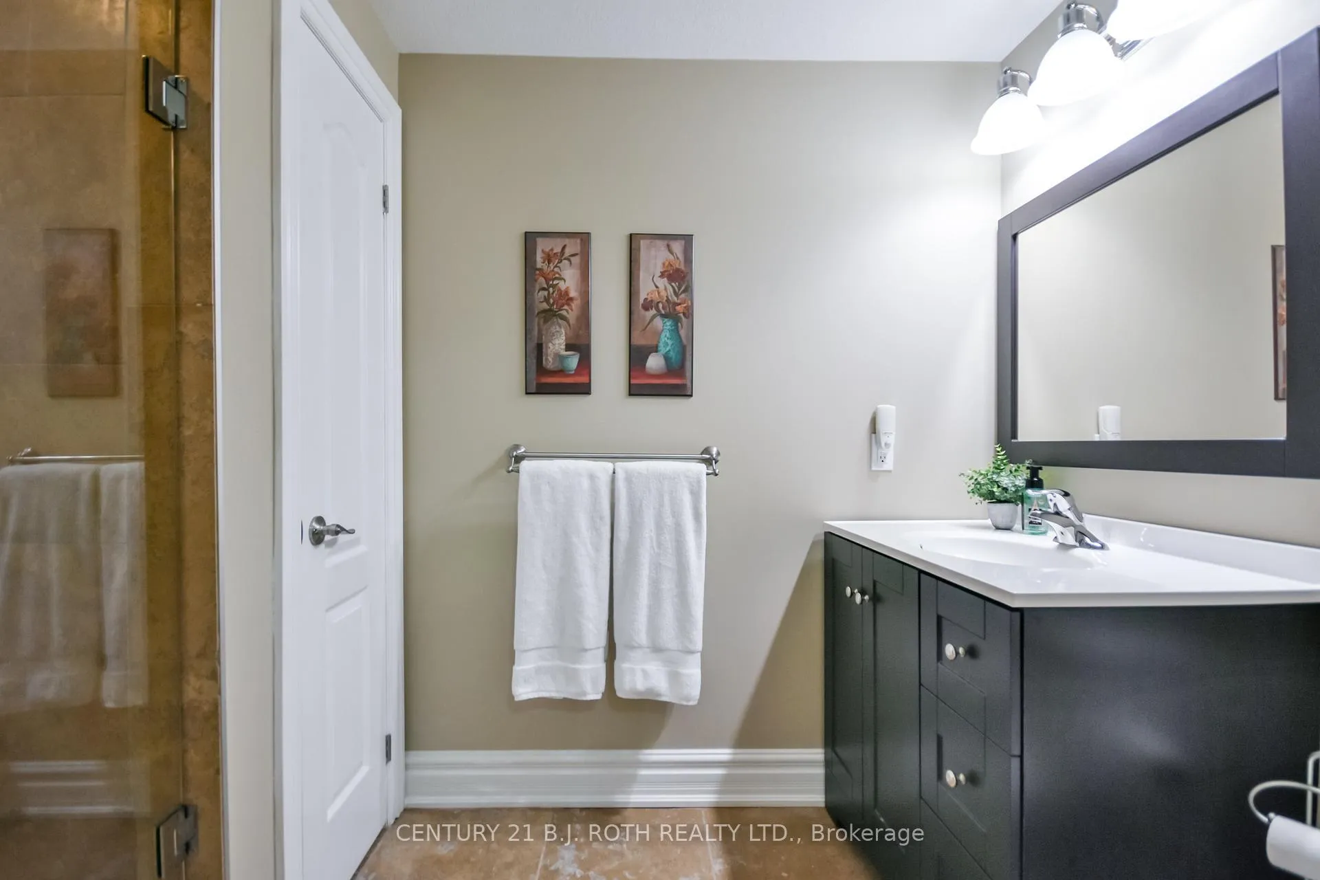 Photo 38 of 140 Wildwood Trail, Barrie, Ardagh — HOMEH