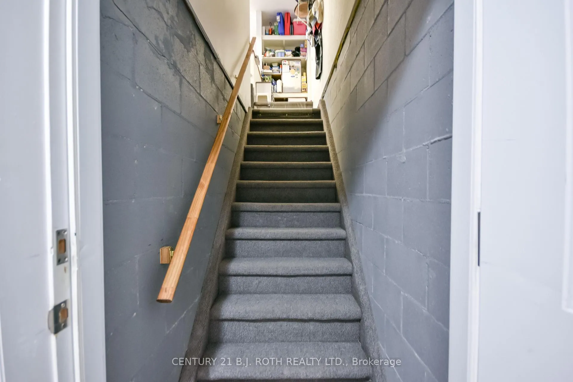 Photo 40 of 140 Wildwood Trail, Barrie, Ardagh — HOMEH