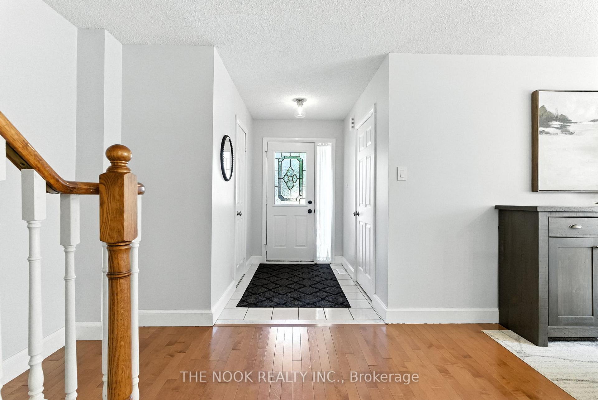 Photo 10 of 101 Poolton Crescent, Clarington, Courtice — HOMEH