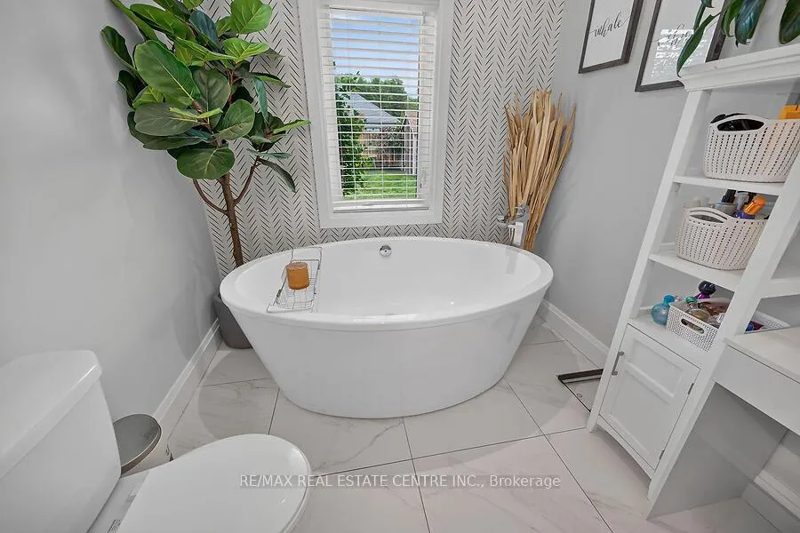 Photo 22 of 42 Bluenose Drive, Norfolk, Port Dover — HOMEH