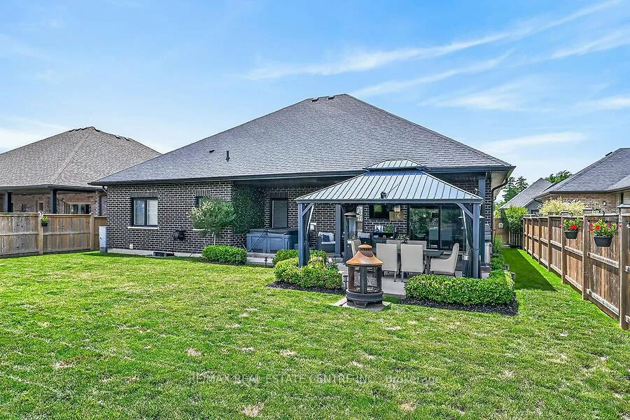 Photo 36 of 42 Bluenose Drive, Norfolk, Port Dover — HOMEH