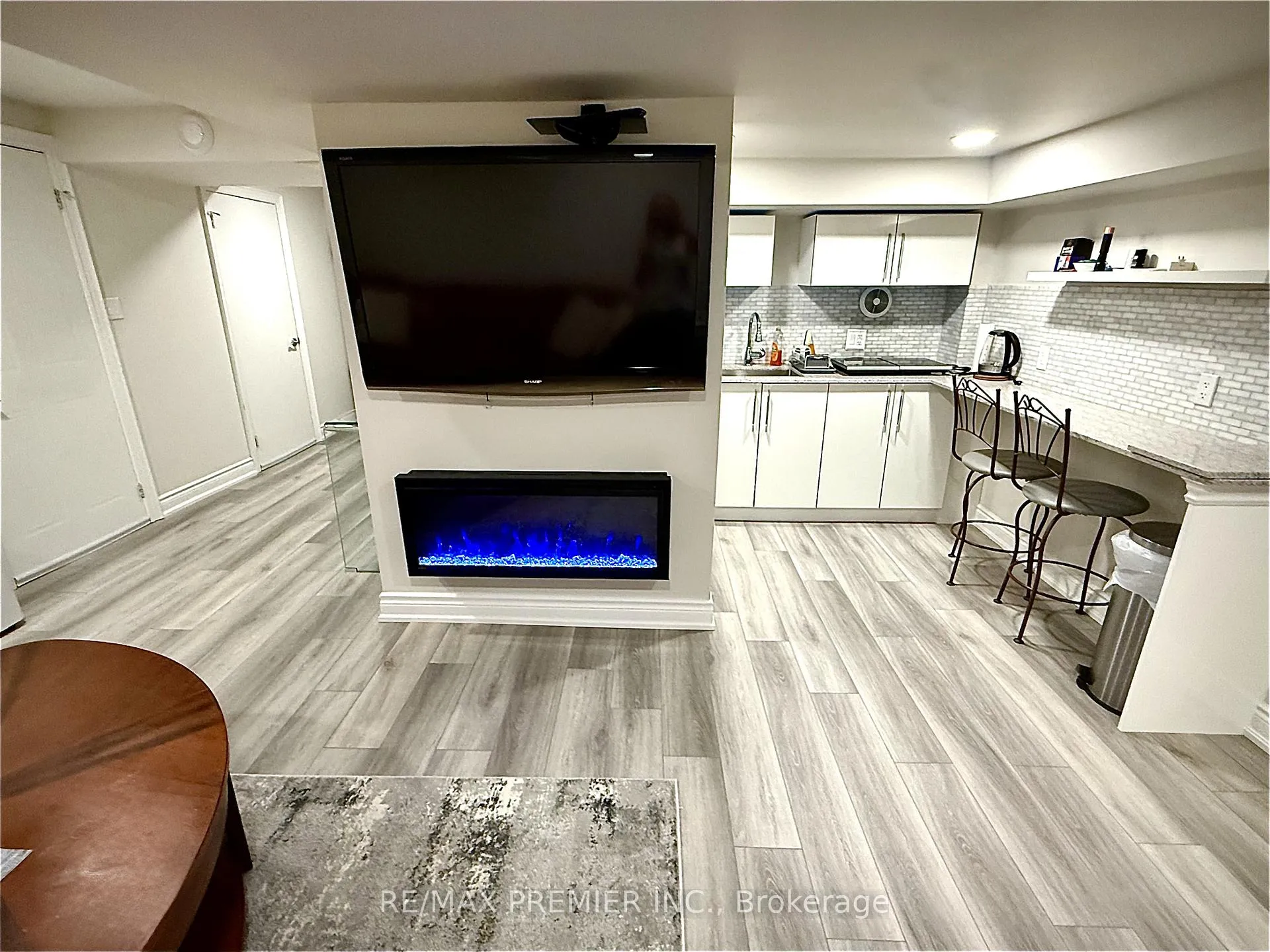 Photo 8 of Unit LOWER, 77 Largo Crescent, Vaughan, Maple — HOMEH