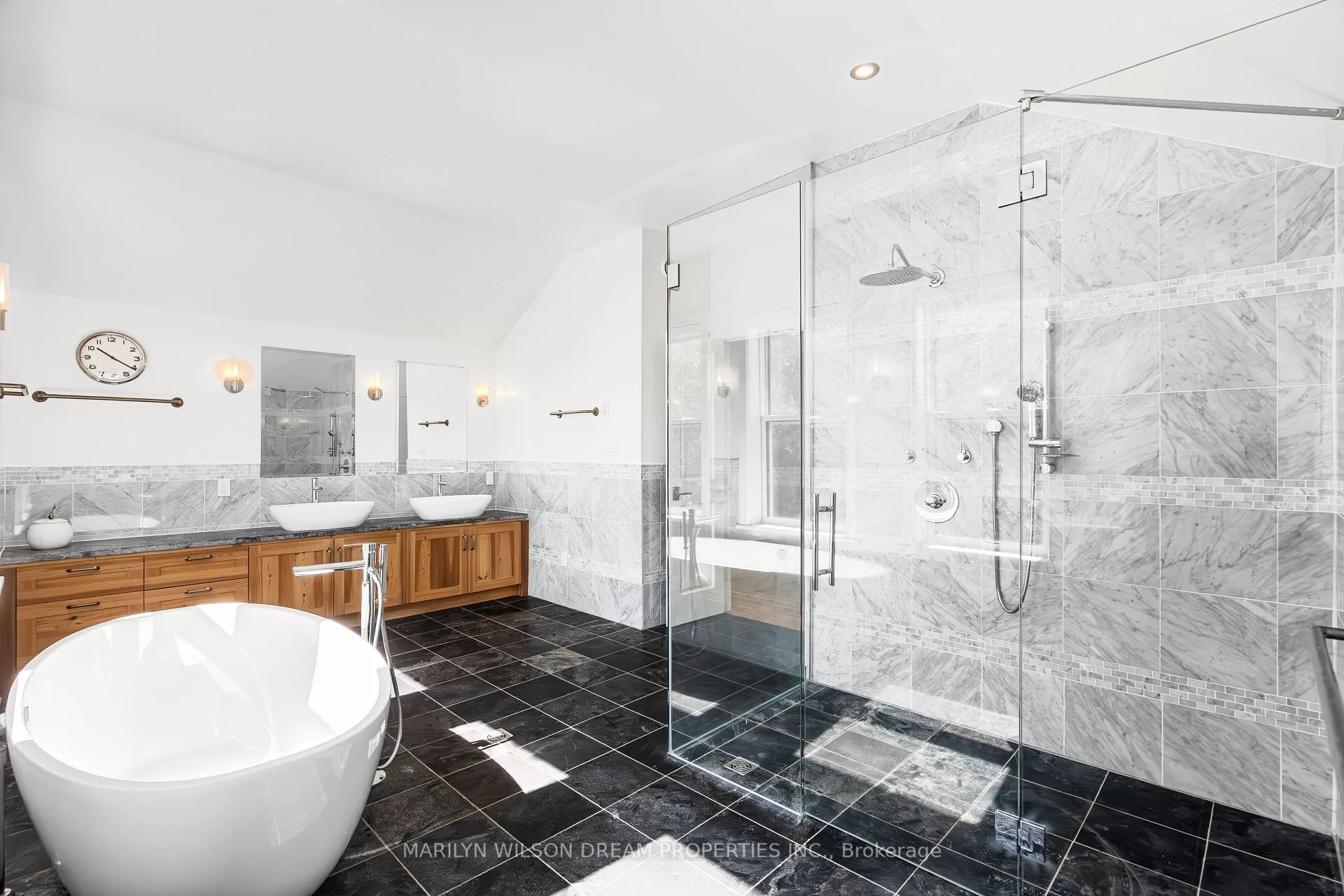 Photo 23 of 3856 Loggers Way, Ottawa, Fitzroy — HOMEH