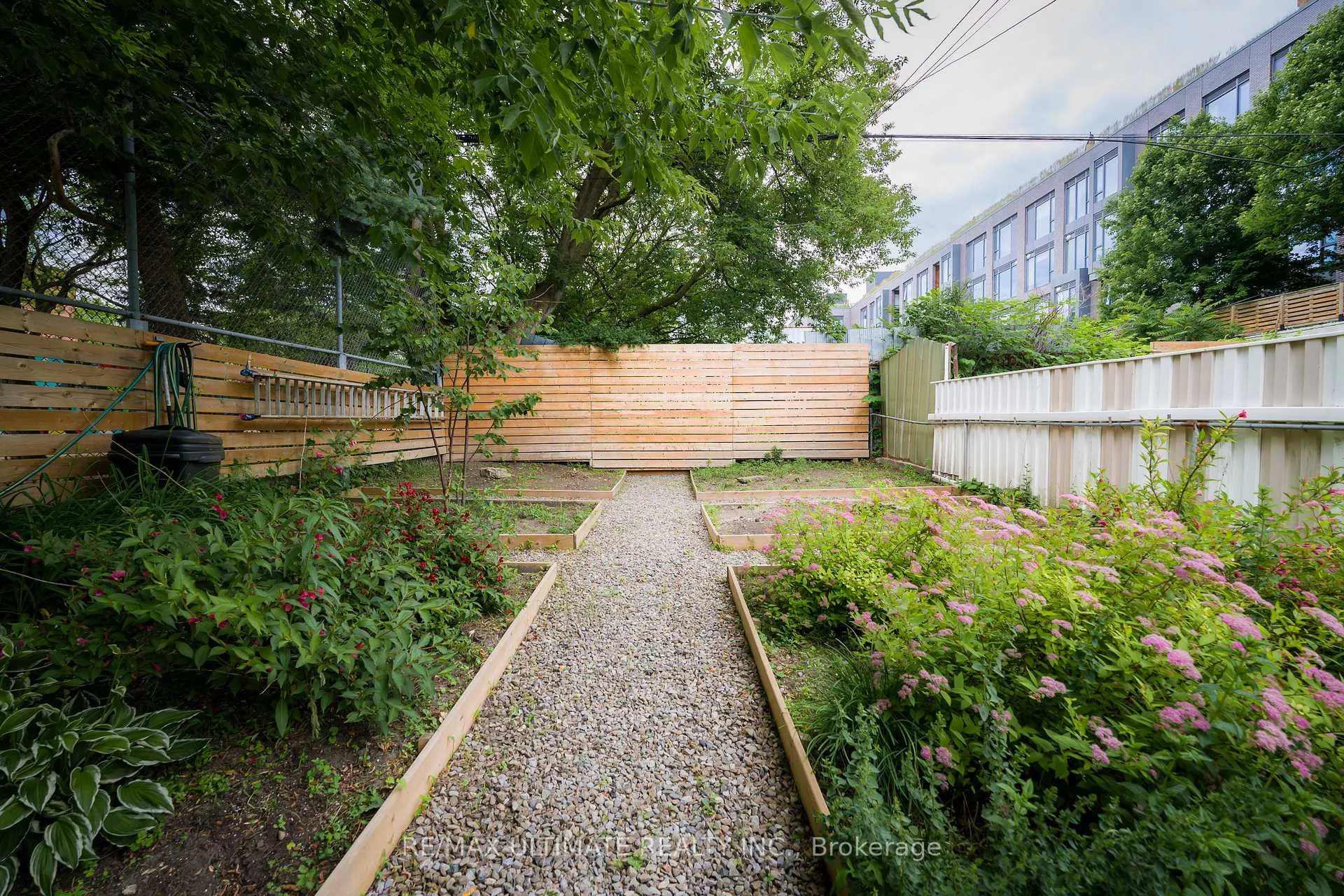 Photo 11 of 56 Wright Avenue, Toronto, Roncesvalles — HOMEH