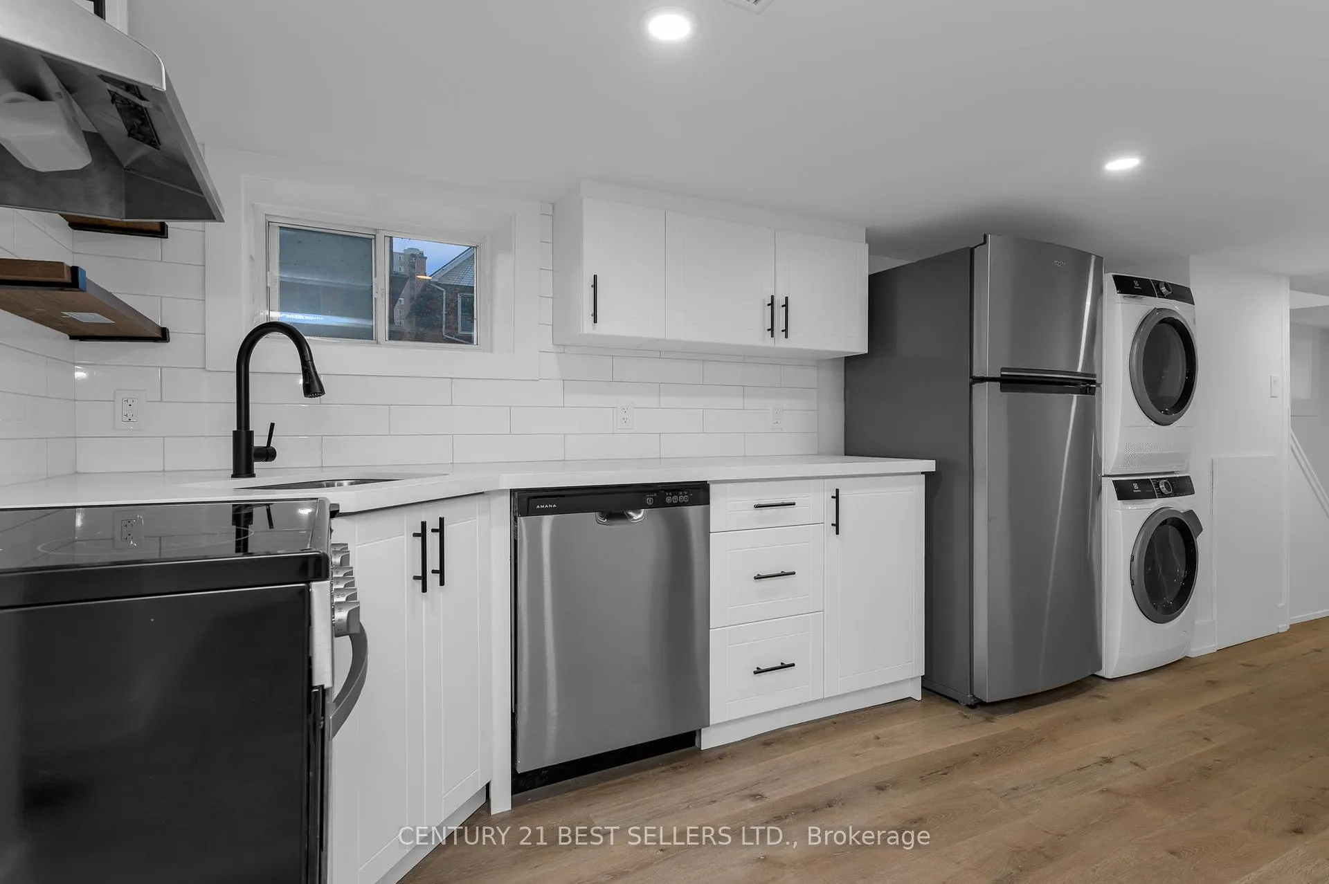 Photo 3 of Unit 3, 14 Avalon Place, Hamilton, Gibson — HOMEH