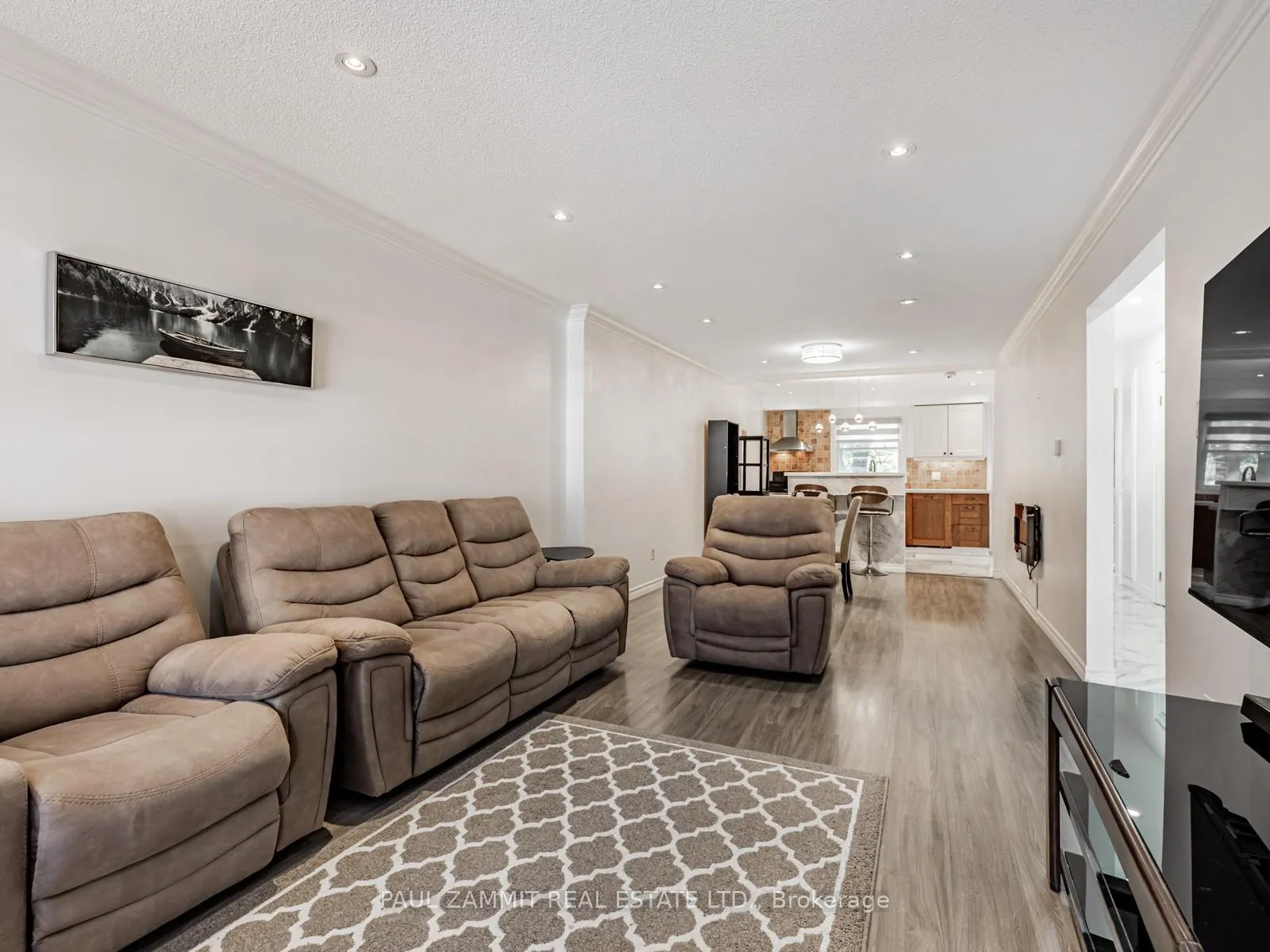 Photo 4 of 42 Windsor Court Road, Markham, German Mills — HOMEH