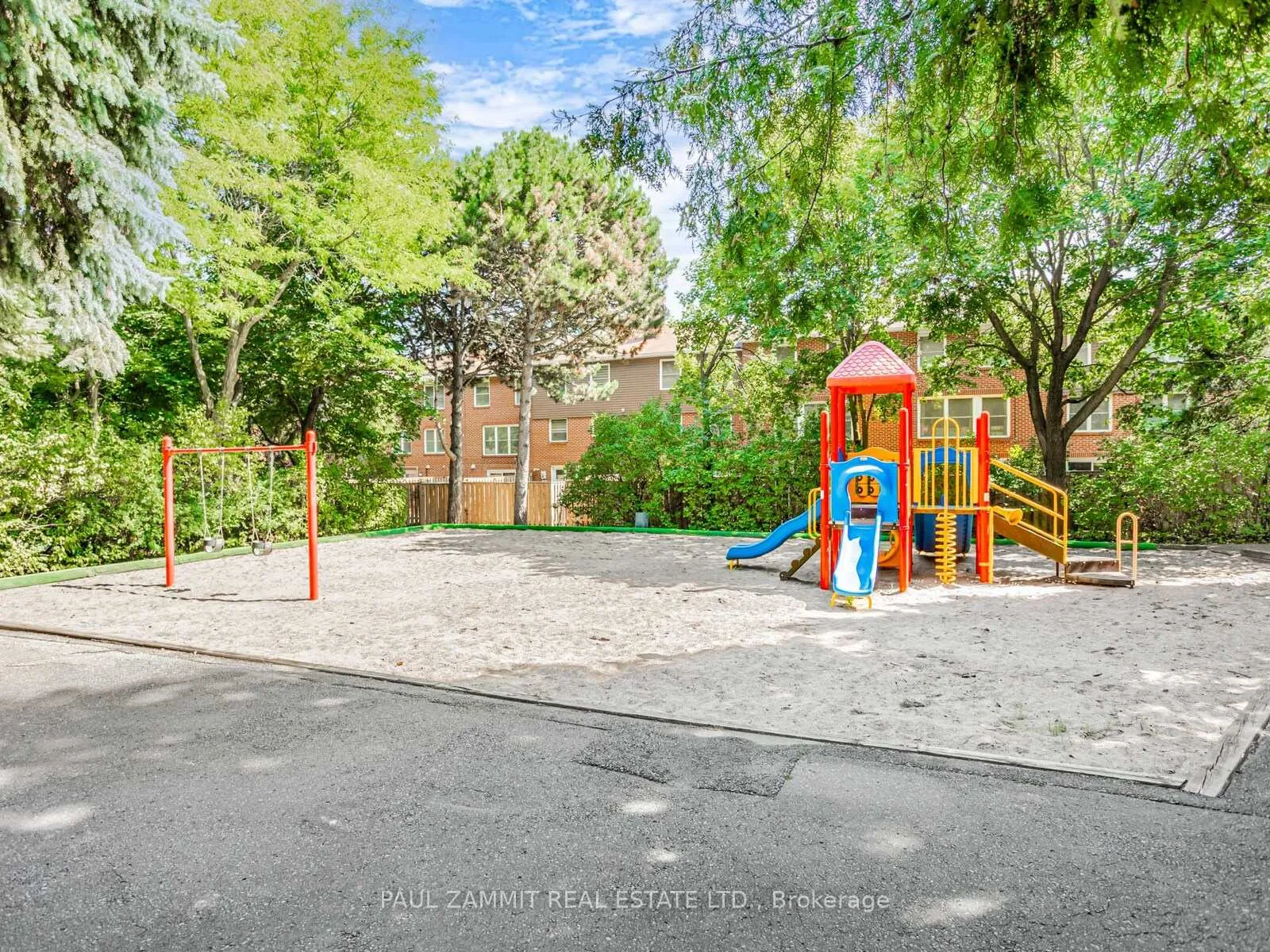 Photo 21 of 42 Windsor Court Road, Markham, German Mills — HOMEH