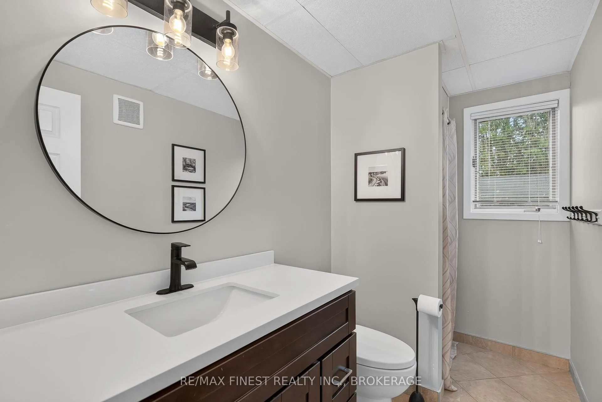 Photo 21 of 35 Keller Drive, Belleville, Belleville Ward — HOMEH