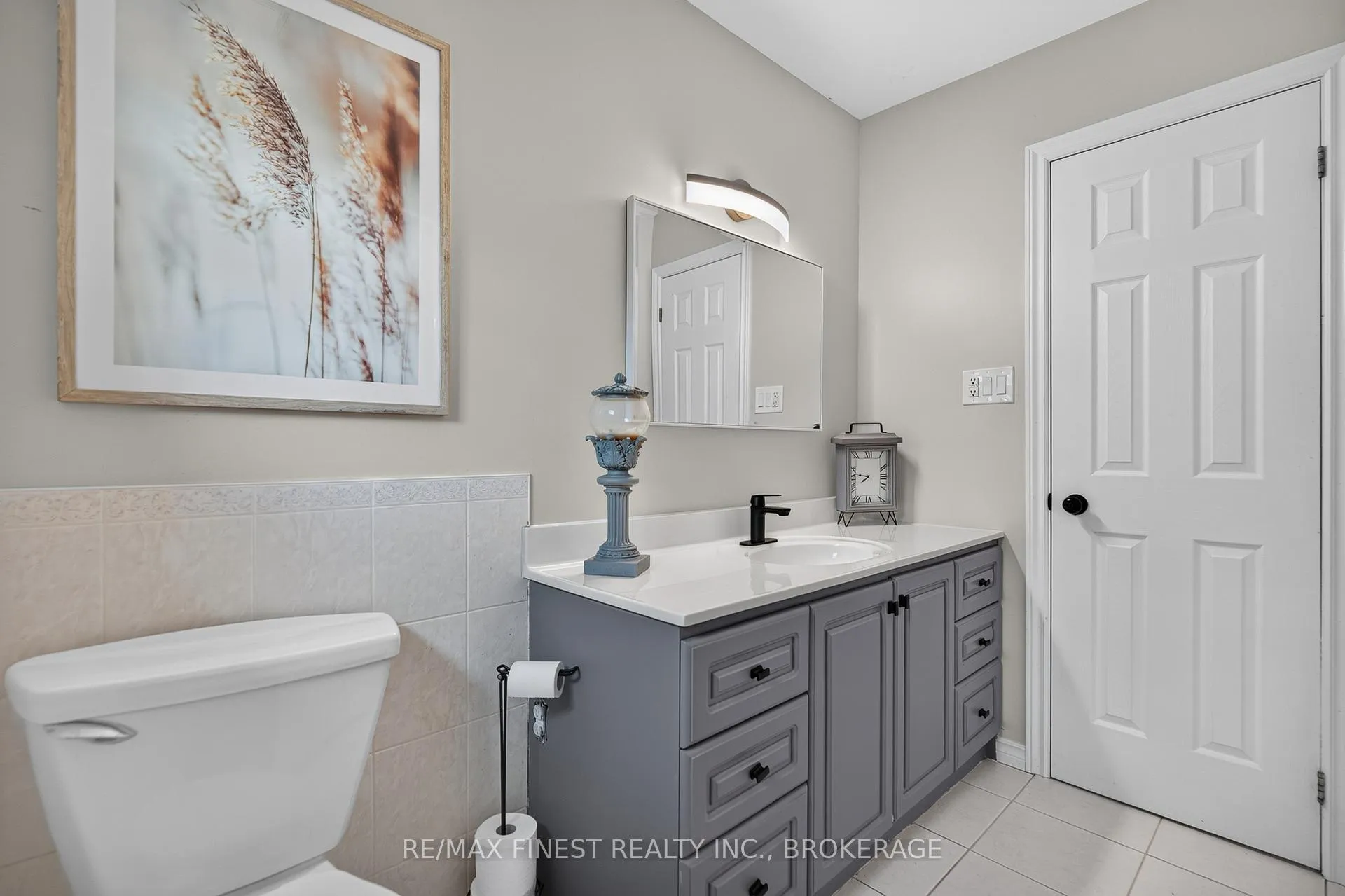 Photo 24 of 35 Keller Drive, Belleville, Belleville Ward — HOMEH