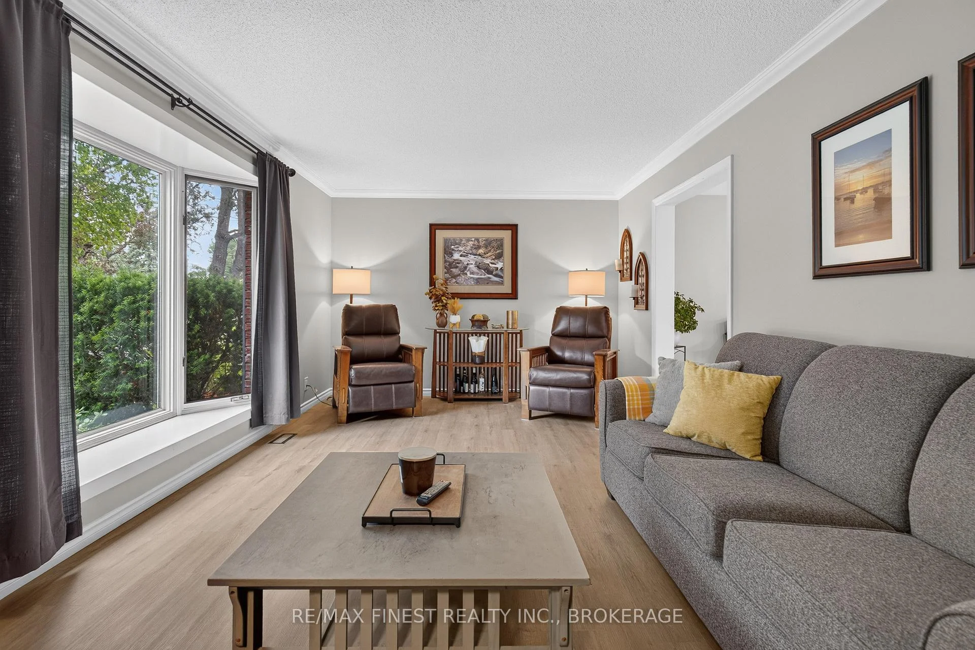Photo 7 of 35 Keller Drive, Belleville, Belleville Ward — HOMEH
