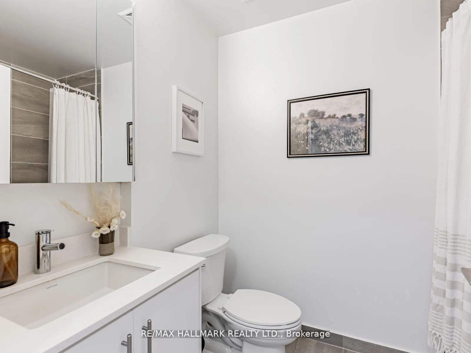 Photo 13 of Unit 404, 105 Oneida Crescent, Richmond Hill, Langstaff — HOMEH