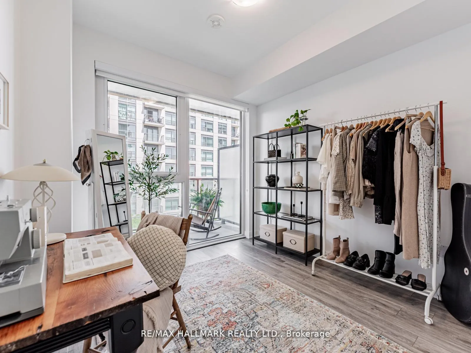 Photo 21 of Unit 404, 105 Oneida Crescent, Richmond Hill, Langstaff — HOMEH