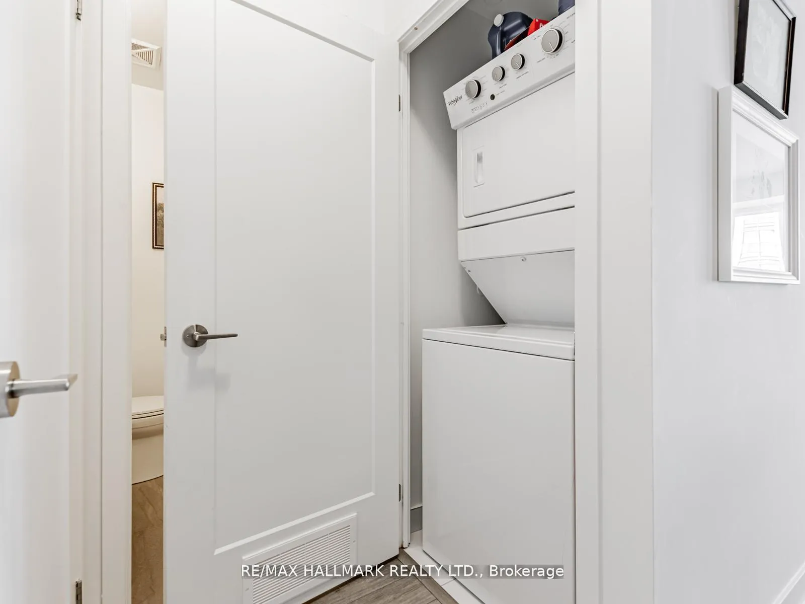 Photo 24 of Unit 404, 105 Oneida Crescent, Richmond Hill, Langstaff — HOMEH
