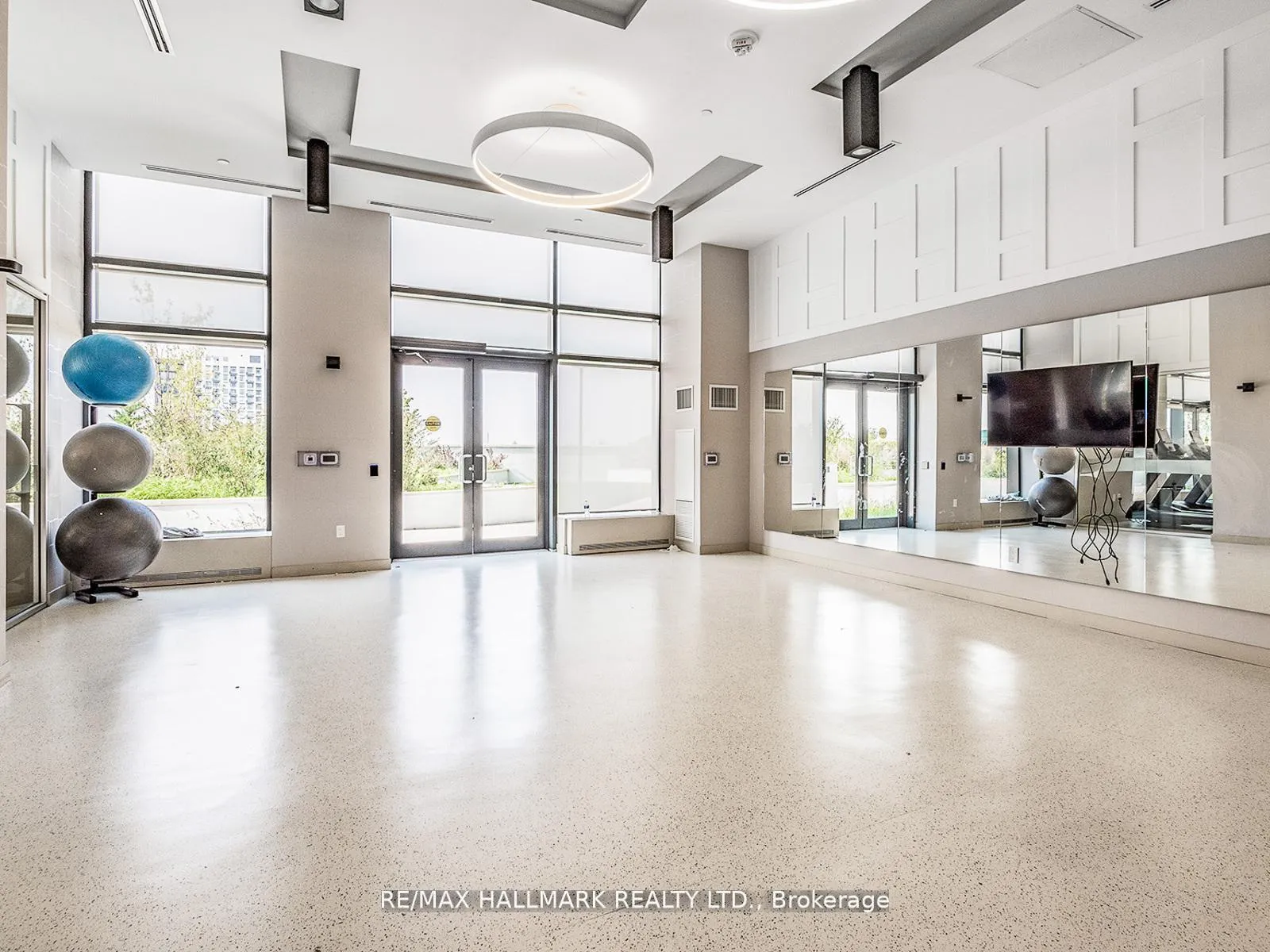 Photo 39 of Unit 404, 105 Oneida Crescent, Richmond Hill, Langstaff — HOMEH