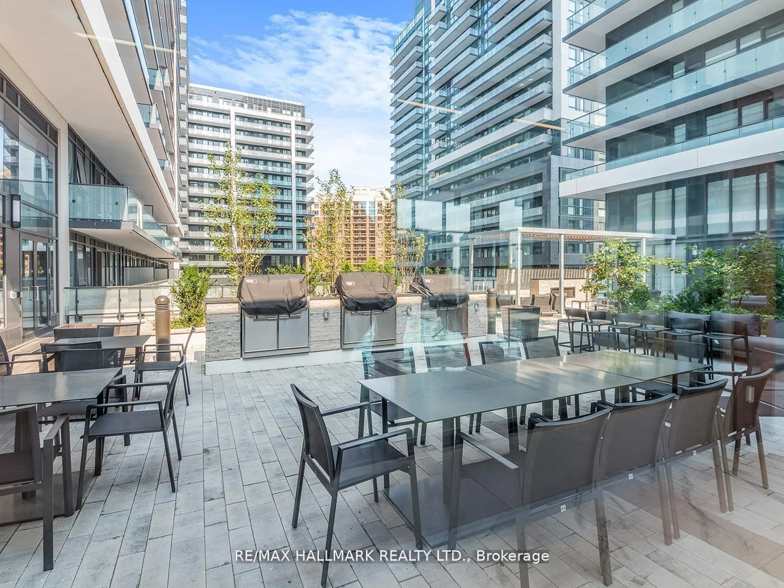 Photo 40 of Unit 404, 105 Oneida Crescent, Richmond Hill, Langstaff — HOMEH
