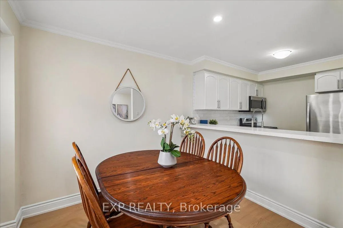 Photo 7 of Unit 72, 1556 Lancaster Drive, Oakville, Falgarwood — HOMEH
