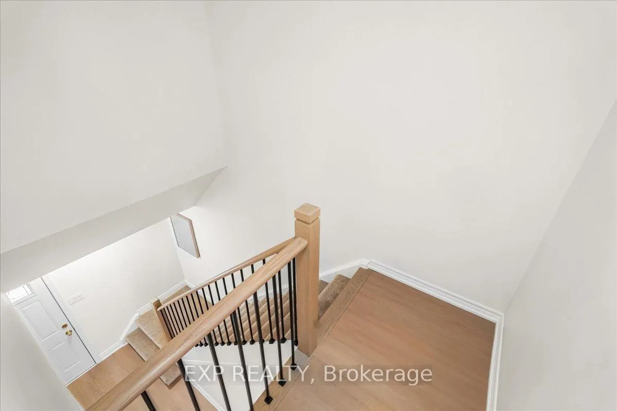 Photo 10 of Unit 72, 1556 Lancaster Drive, Oakville, Falgarwood — HOMEH