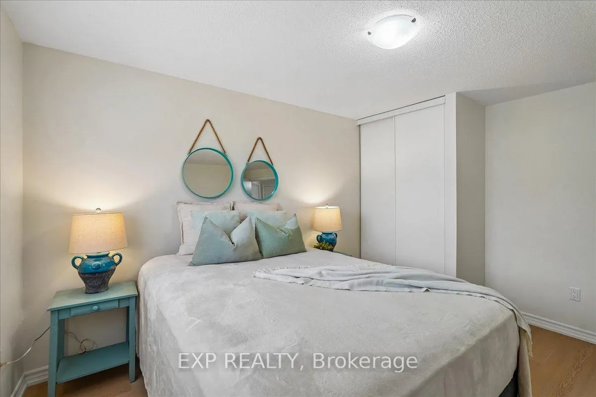 Photo 14 of Unit 72, 1556 Lancaster Drive, Oakville, Falgarwood — HOMEH