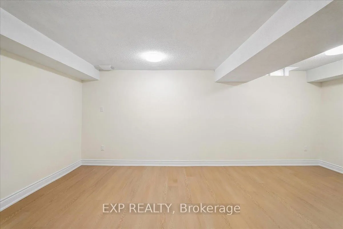 Photo 19 of Unit 72, 1556 Lancaster Drive, Oakville, Falgarwood — HOMEH